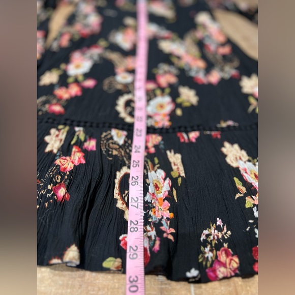 Bila Boho Cold Shoulder Floral Dress Sz Medium NWOT - Picture 7 of 10